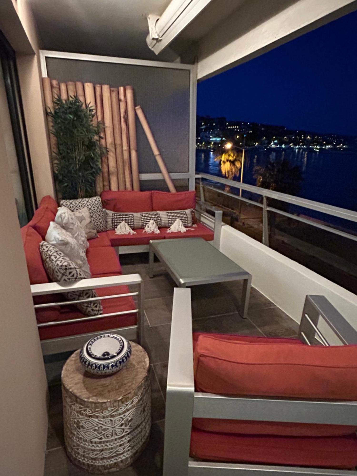 Premium Sea Front Apartment Le Lavandou Exterior foto